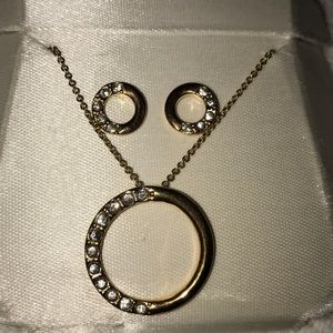 Adorable Jewelry set!
